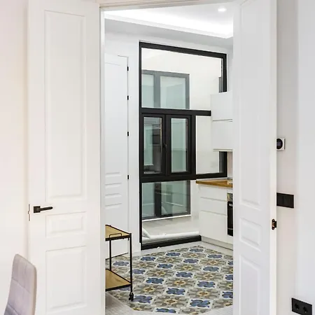Constitucion Square 2 By Nomadia Homes
