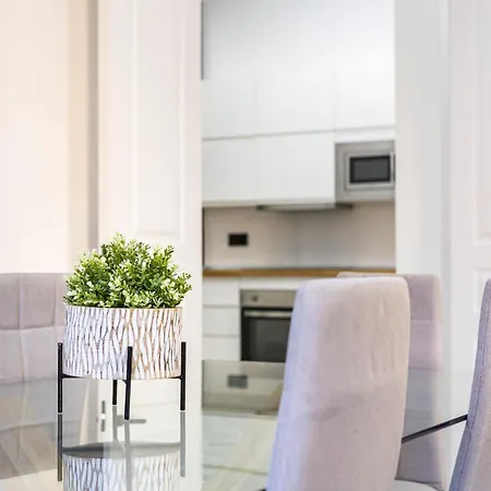 Constitucion Square 2 By Nomadia Homes * Málaga